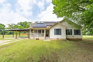 306 Owens St, Bridgeport, TX 76426 - Photo 2