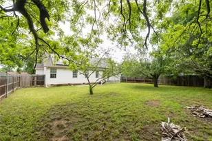306 Owens St, Bridgeport, TX 76426 - Photo 16