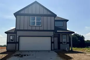 8017 Charlestown Ln, Fort Worth, TX 76140 - Photo 2