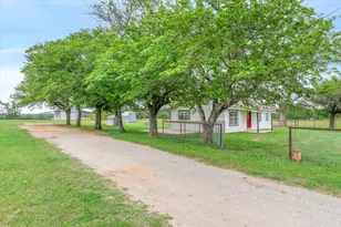 10266 Co Rd 1200, Athens, TX 75751 - Photo 2