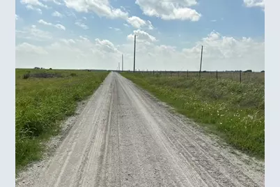 277 Hcr 3221, Penelope, TX 76676 - Photo 16