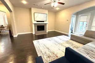 408 Palamedes St, Lewisville, TX 75056 - Photo 2