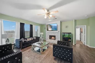 6430 Meadowcrest Ln, Sachse, TX 75048 - Photo 10