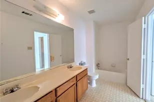 2819 Martsy Ct, Arlington, TX 76014 - Photo 22