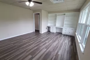 1237 S Waco St, Van Alstyne, TX 75495 - Photo 12