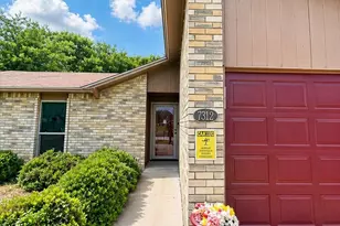 7312 Stonewall Rd, Forest Hill, TX 76140 - Photo 2