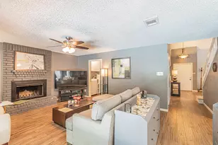 2110 Cold Springs Dr, Arlington, TX 76017 - Photo 18