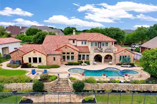 2417 Hollow Hill Ln, Lewisville, TX 75056 - Photo 2