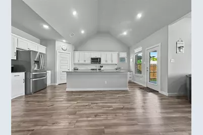 5107 Bellhurst Drive, Princeton, TX 75071 - Photo 4