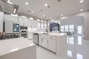 2246 Longview Rd, Irving, TX 75063 - Photo 8
