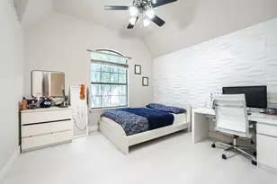 2246 Longview Rd, Irving, TX 75063 - Photo 36