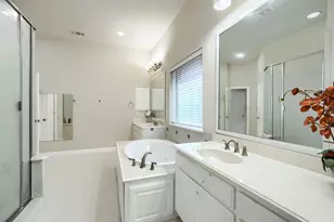 2246 Longview Rd, Irving, TX 75063 - Photo 20