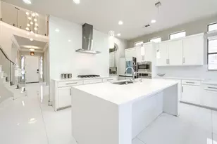 2246 Longview Rd, Irving, TX 75063 - Photo 10