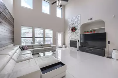 2246 Longview Road, Irving, TX 75063 - Photo 14