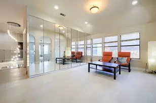 2246 Longview Rd, Irving, TX 75063 - Photo 26