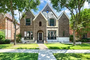 2246 Longview Rd, Irving, TX 75063 - Photo 1