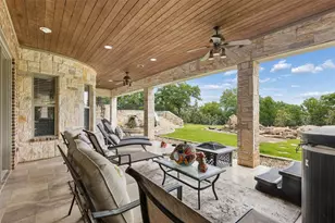826 Cimmarron Bay Dr, Runaway Bay, TX 76426 - Photo 8