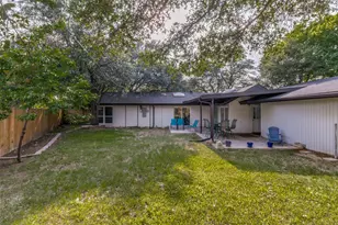 9038 Flicker Ln, Dallas, TX 75238 - Photo 24