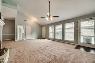 1307 Boardwalk St, Arlington, TX 76011 - Photo 6