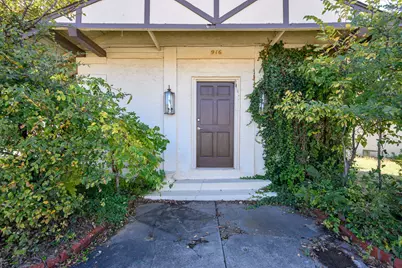 916 E Hubbard Street, Mineral Wells, TX 76067 - Photo 4