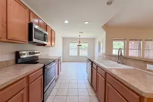 903 Mazatlan Ct, Arlington, TX 76002 - Photo 8