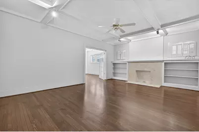 916-B E Hubbard Street, Mineral Wells, TX 76067 - Photo 1
