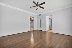 916-B E Hubbard St, Mineral Wells, TX 76067 - Photo 16