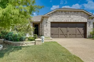 405 Club House Dr, Allen, TX 75002 - Photo 2