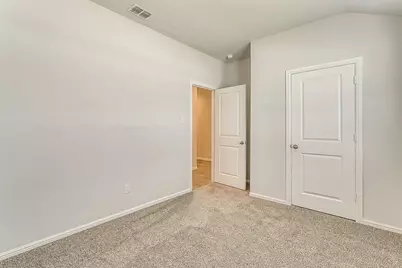 9209 Herringbone Drive, Fort Worth, TX 76131 - Photo 6