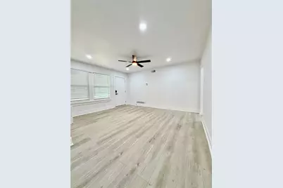 1814 Martin Luther Drive, Arlington, TX 76010 - Photo 12