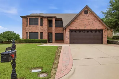 217 Sunset Oaks Drive, Fort Worth, TX 76112 - Photo 1