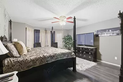 217 Sunset Oaks Drive, Fort Worth, TX 76112 - Photo 14