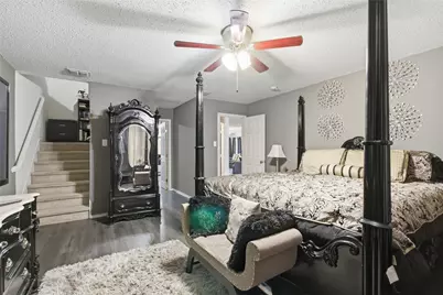 217 Sunset Oaks Drive, Fort Worth, TX 76112 - Photo 12