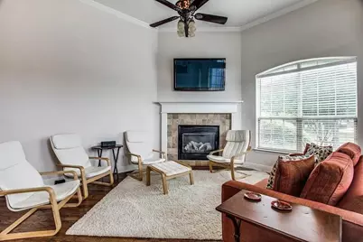 2203 Kirby Street, Dallas, TX 75204 - Photo 2
