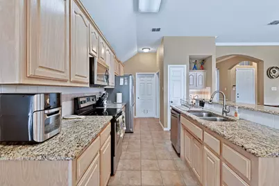 6305 Clear Pool Drive, Arlington, TX 76018 - Photo 10