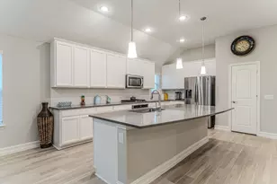 1048 Pinnacle Breeze Dr, Fort Worth, TX 76052 - Photo 8