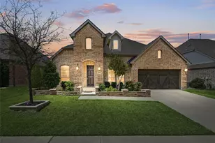 13761 Stallion Heights Ln, Frisco, TX 75035 - Photo 2