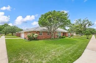 2812 Country Club Rd, Pantego, TX 76013 - Photo 38
