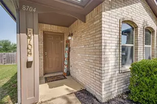 8704 Swan Park Dr, Denton, TX 76210 - Photo 4