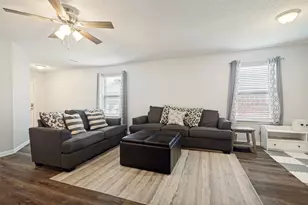 8704 Swan Park Dr, Denton, TX 76210 - Photo 10