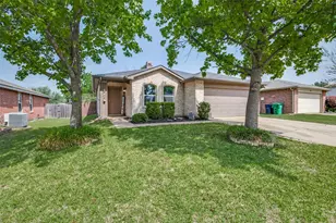 8704 Swan Park Dr, Denton, TX 76210 - Photo 2