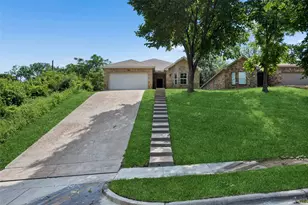 2801 17th St, Fort Worth, TX 76106 - Photo 1