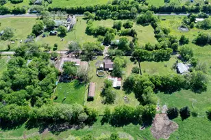 832 Cherry St, Wolfe City, TX 75496 - Photo 26
