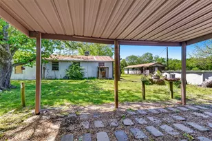 832 Cherry St, Wolfe City, TX 75496 - Photo 4