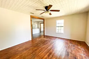 1425-1435 Groesbeck St, Stephenville, TX 76401 - Photo 8