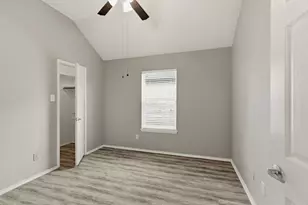 1800 Pine Ridge Dr, Bedford, TX 76021 - Photo 24