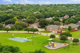604 Hummingbird, Crowley, TX 76036 - Photo 28