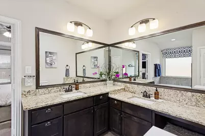 604 Hummingbird, Crowley, TX 76036 - Photo 20