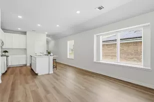 8009 Charlestown Ln, Fort Worth, TX 76140 - Photo 6