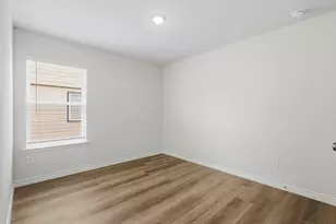 8009 Charlestown Ln, Fort Worth, TX 76140 - Photo 12